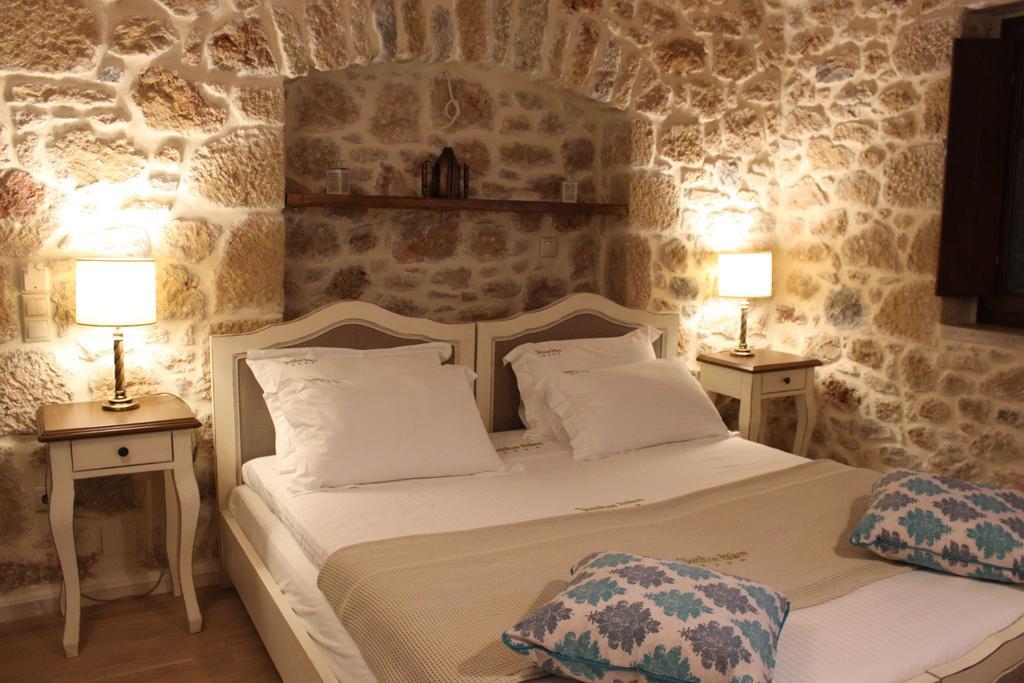 Vetilios Lithos Boutique Hotel Néon Oítilon Exterior foto
